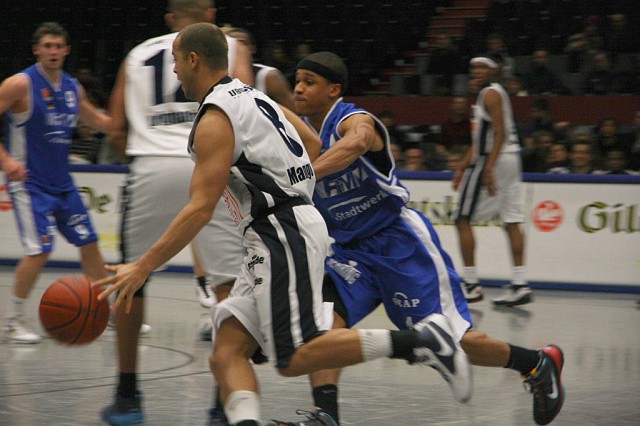 UBC Tigers131209   025.jpg